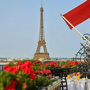 5* Ξενοδοχείο Plaza Athenee - Dorchester Collection