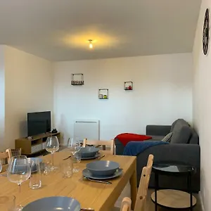 Situé Dans L'hyper-centre D'auray Auray