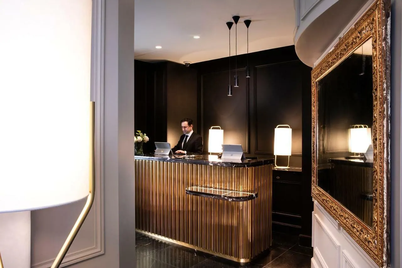 *****  Le Damantin Hotel & Spa Paris France