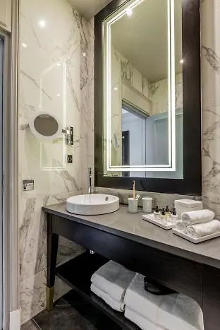 Le Damantin Hôtel&Spa Paris Hotel