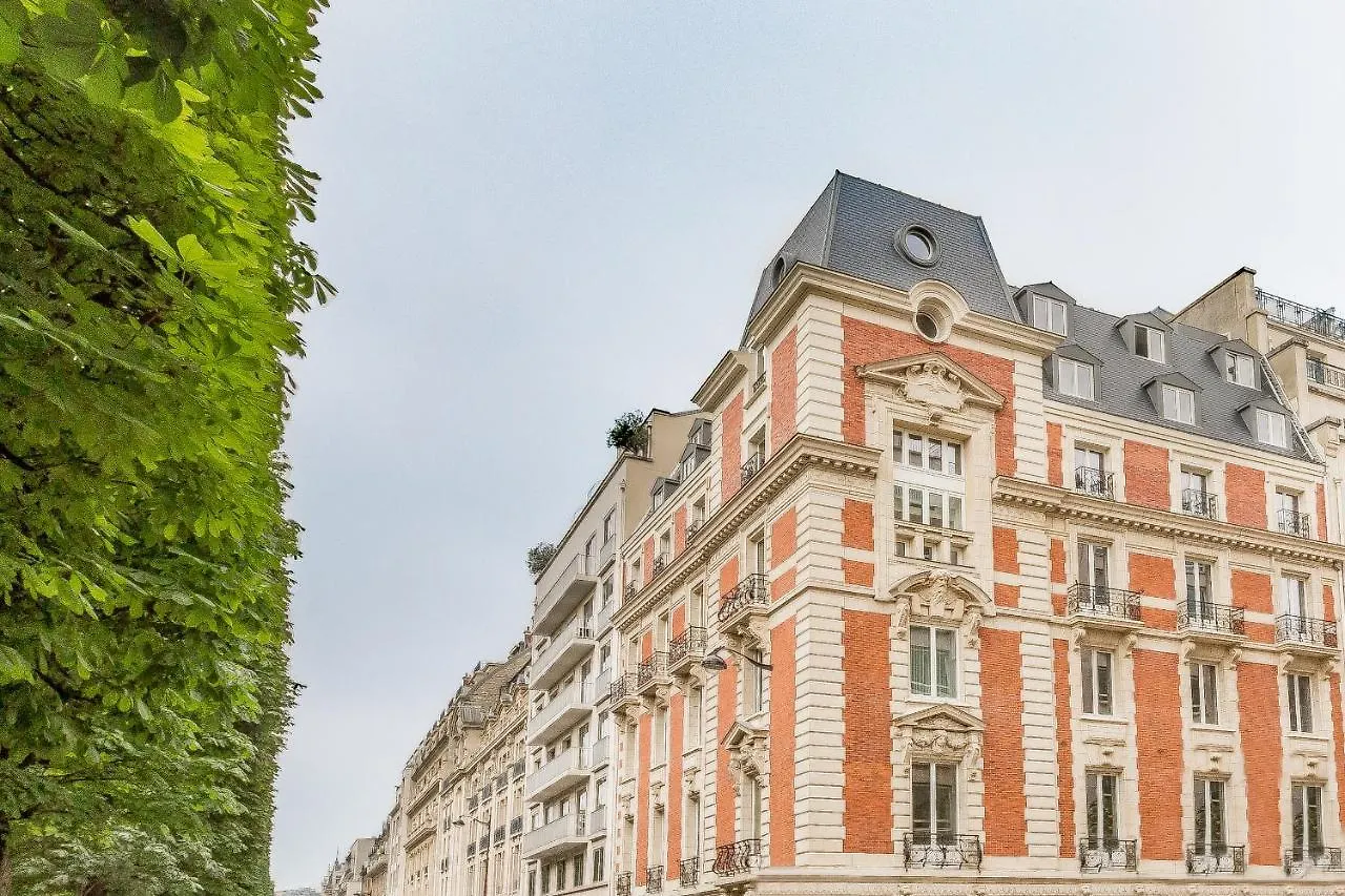 *****  Le Damantin Hotel & Spa Paris France