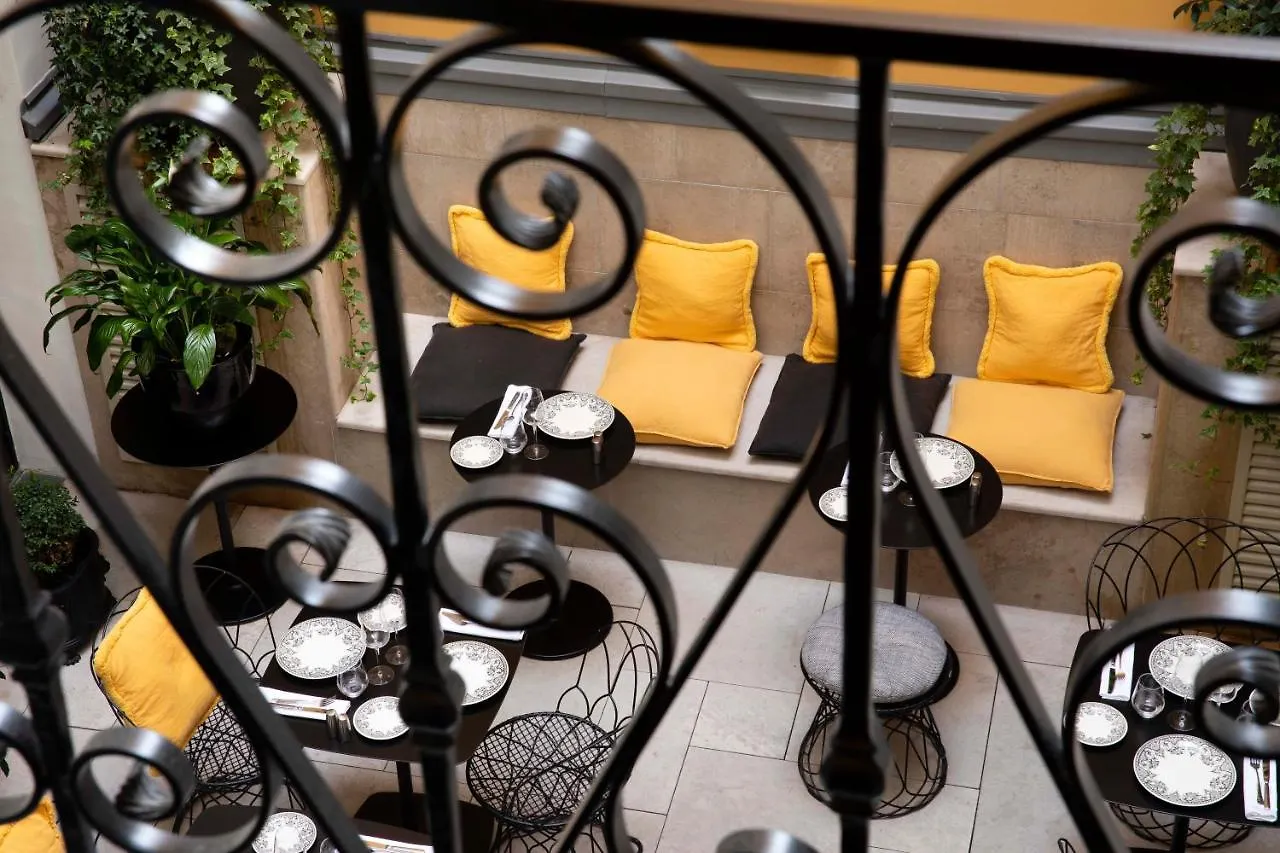 *****  Le Damantin Hotel & Spa Paris France